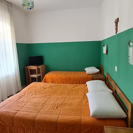 Guest house Santa Lucia 4*