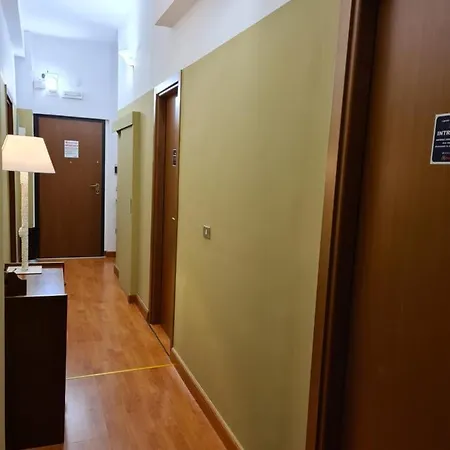 Santa Lucia 3*