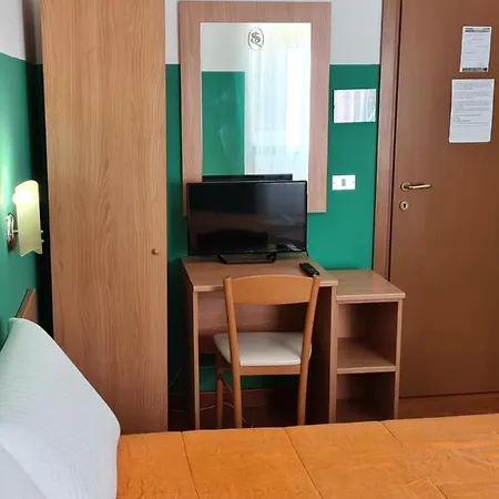 게스트하우스 Santa Lucia 산 조반니 로톤도