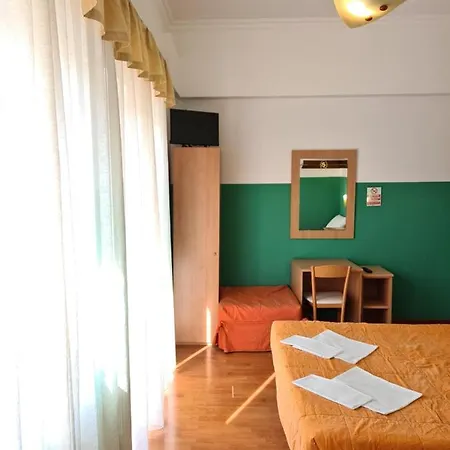 Santa Lucia Πανσιόν